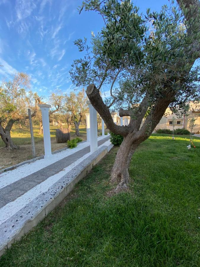 Masseria Petrusella Giuggianello Eksteriør bilde