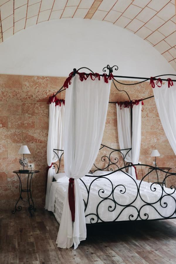 Masseria Petrusella Giuggianello Eksteriør bilde