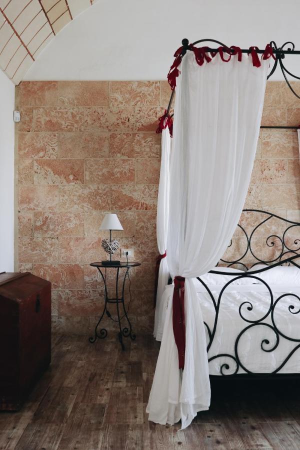 Masseria Petrusella Giuggianello Eksteriør bilde